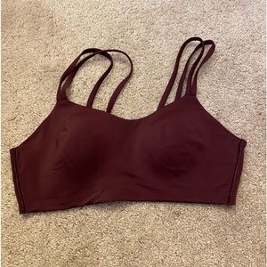 Lululemon like a cloud bra